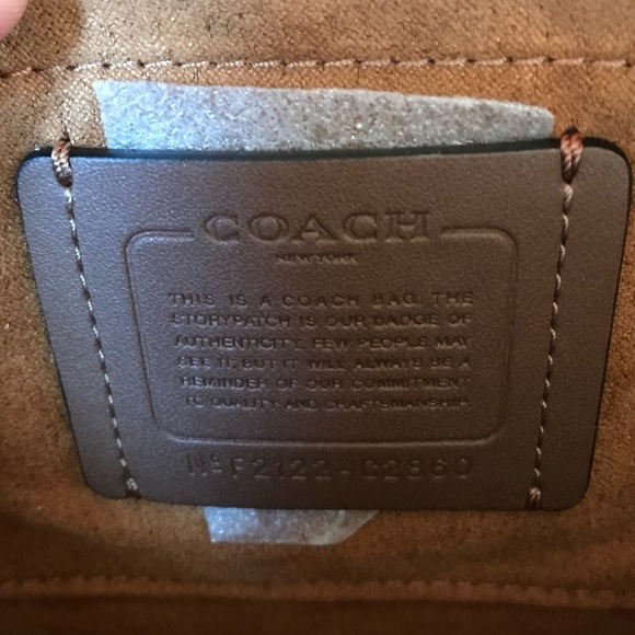 ✅Coach Set - Picture 11 of 16